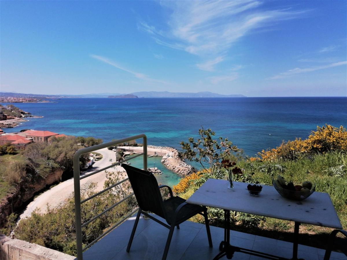 Emerald Apartment Halepa Chrissi Akti Chania Exterior foto
